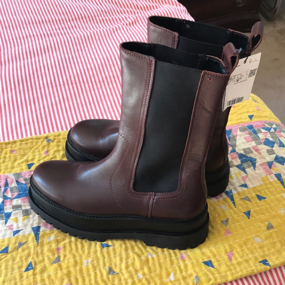 New with tags Mango burgundy leather pull on boots!